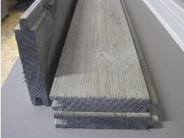 212204 TAND EN GROEFPLANK 27 X 145 MM X 1.80 M GRIJS GEIM